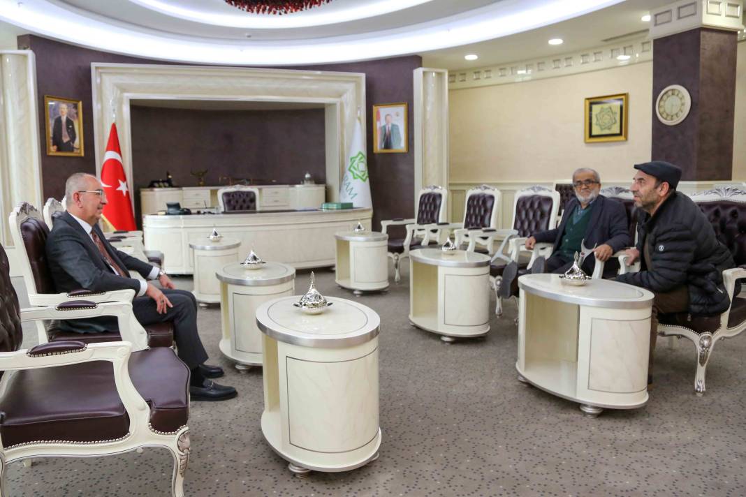 Meram “ulaşılabilir başkan” anlayışıyla Türkiye’ye örnek oluyor 14